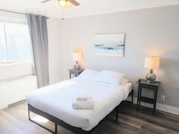 Ferienhaus Downtown 18th Fl! View& Onsite Parking Lm1807 *