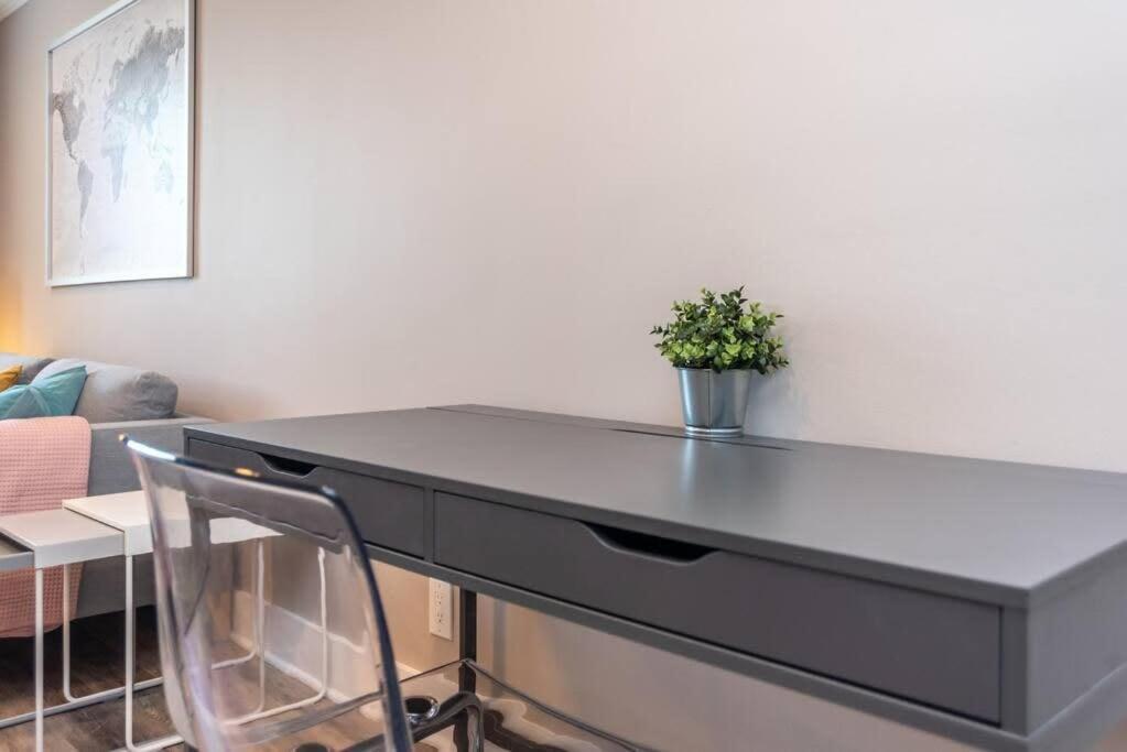 Ferienhaus Downtown 18th Fl! View& Onsite Parking Lm1807 *